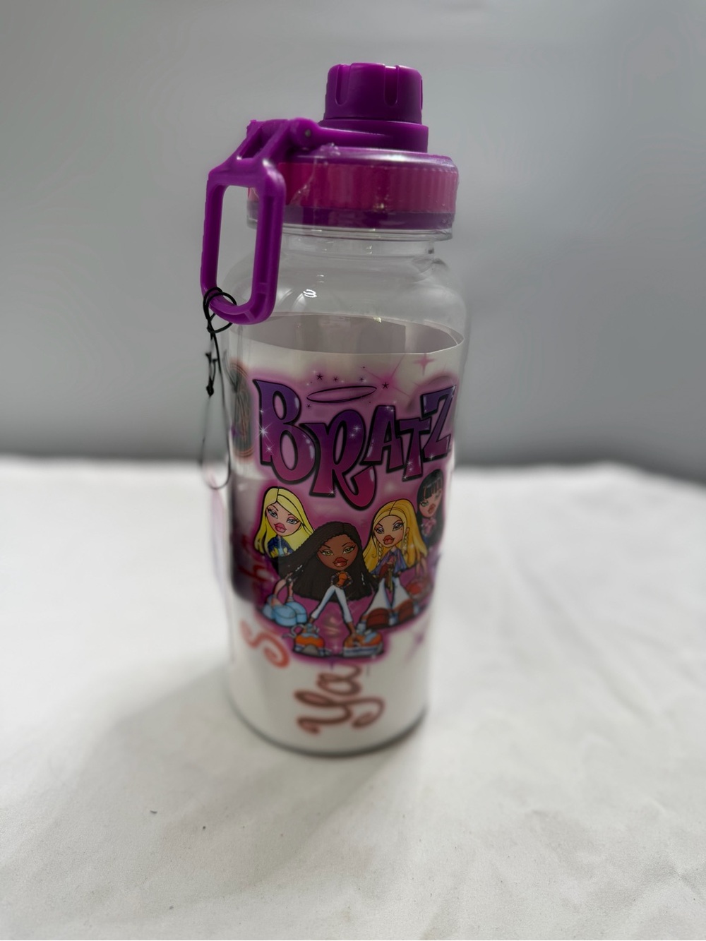 NWT Bratz 32 oz Water Bottle with 30 DIY Stickers Silver Buffalo Gift for her